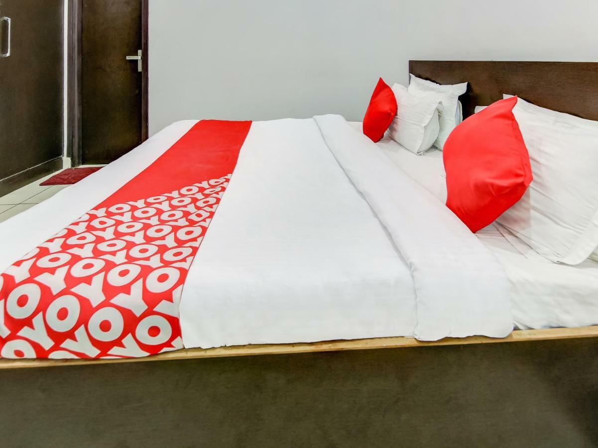 Oyo 27999 Hotel Deep Sirsa Eksteriør billede