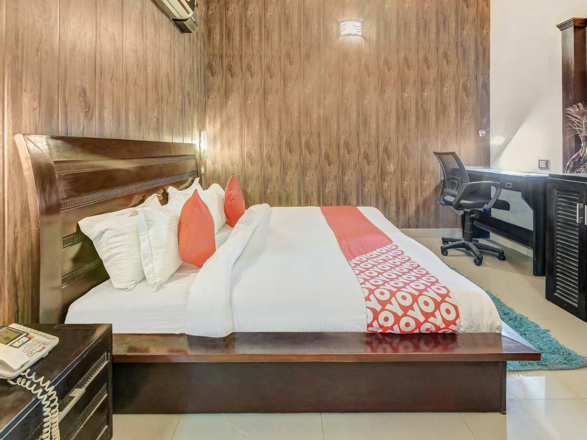 Oyo 27999 Hotel Deep Sirsa Eksteriør billede