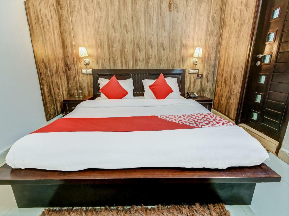 Oyo 27999 Hotel Deep Sirsa Eksteriør billede