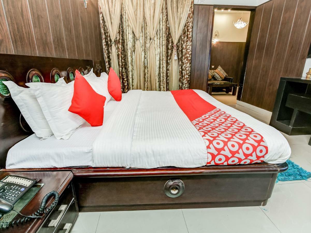 Oyo 27999 Hotel Deep Sirsa Eksteriør billede