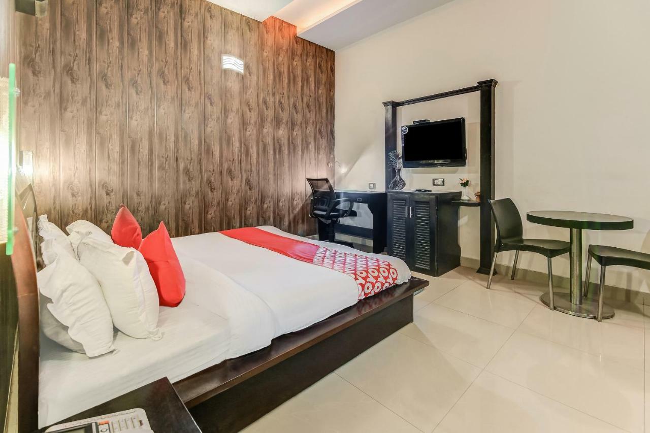 Oyo 27999 Hotel Deep Sirsa Eksteriør billede